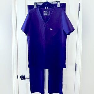 Women’s Figs scrubs in purple jam.